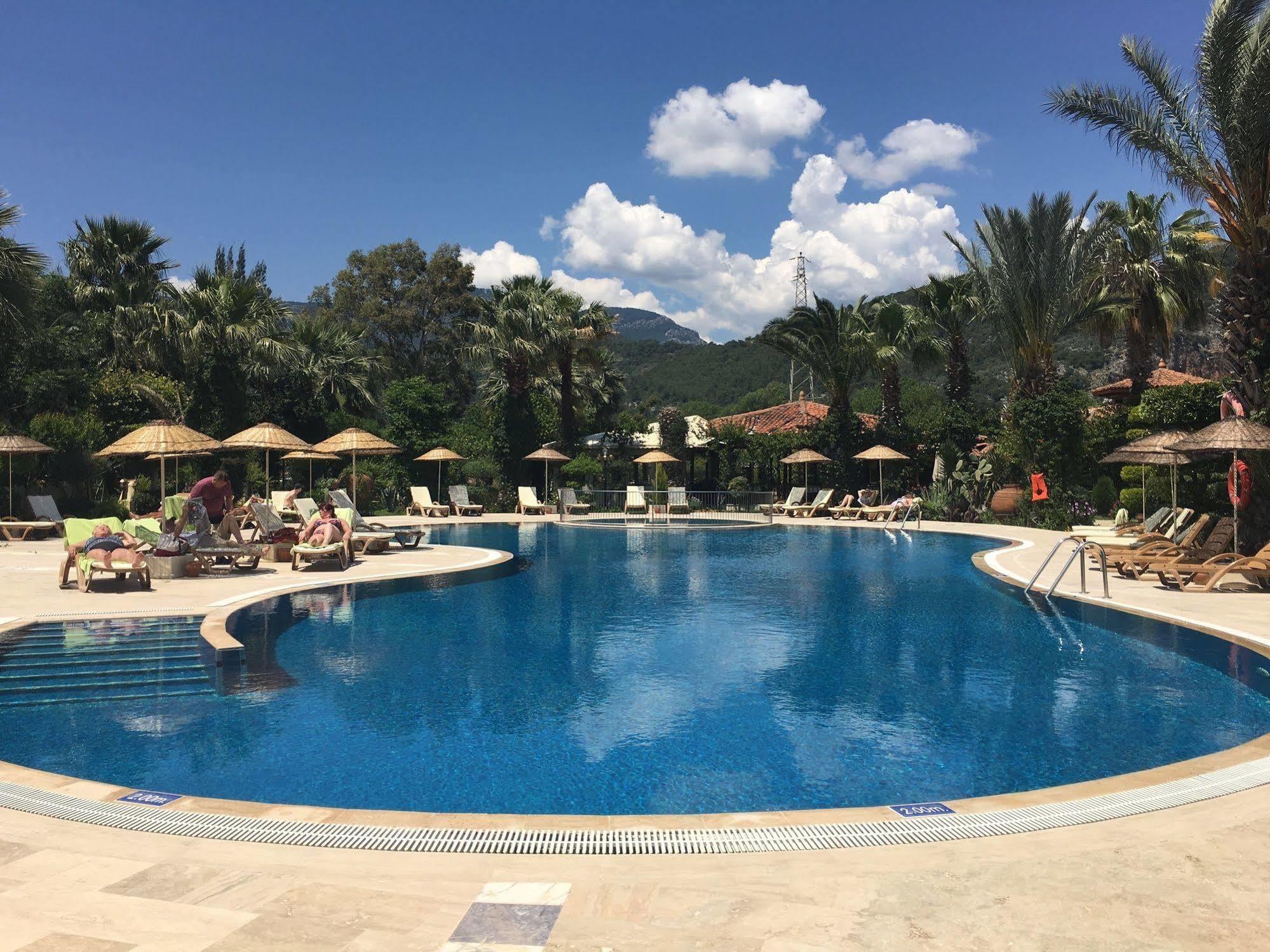 Asur Hotel & Aparts & Villas Дальян Экстерьер фото